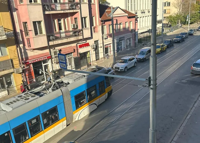 Lions Bridge C-e-n-t-r-a-l Lejlighed